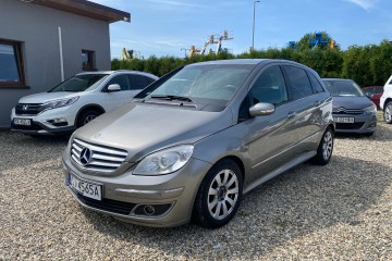 Mercedes - Benz B200